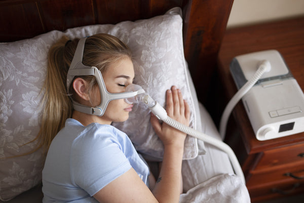 How to Prevent Your CPAP Mask From Falling Off At Night